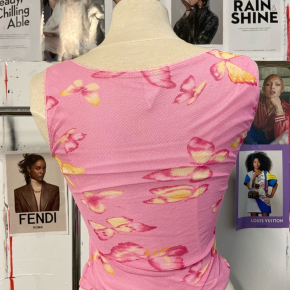 Haut d’été BRATZ rose taille XS
**HAVE** Neuf Sans étiquette - Picture 3 of 4